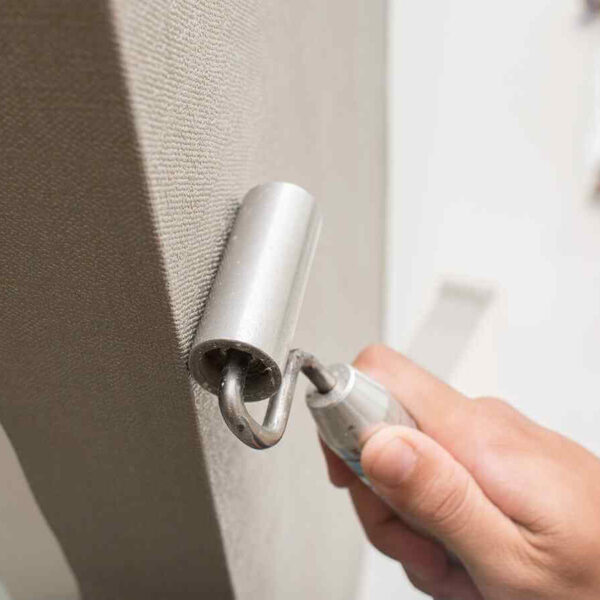 Different types of commercial wallpaper materials