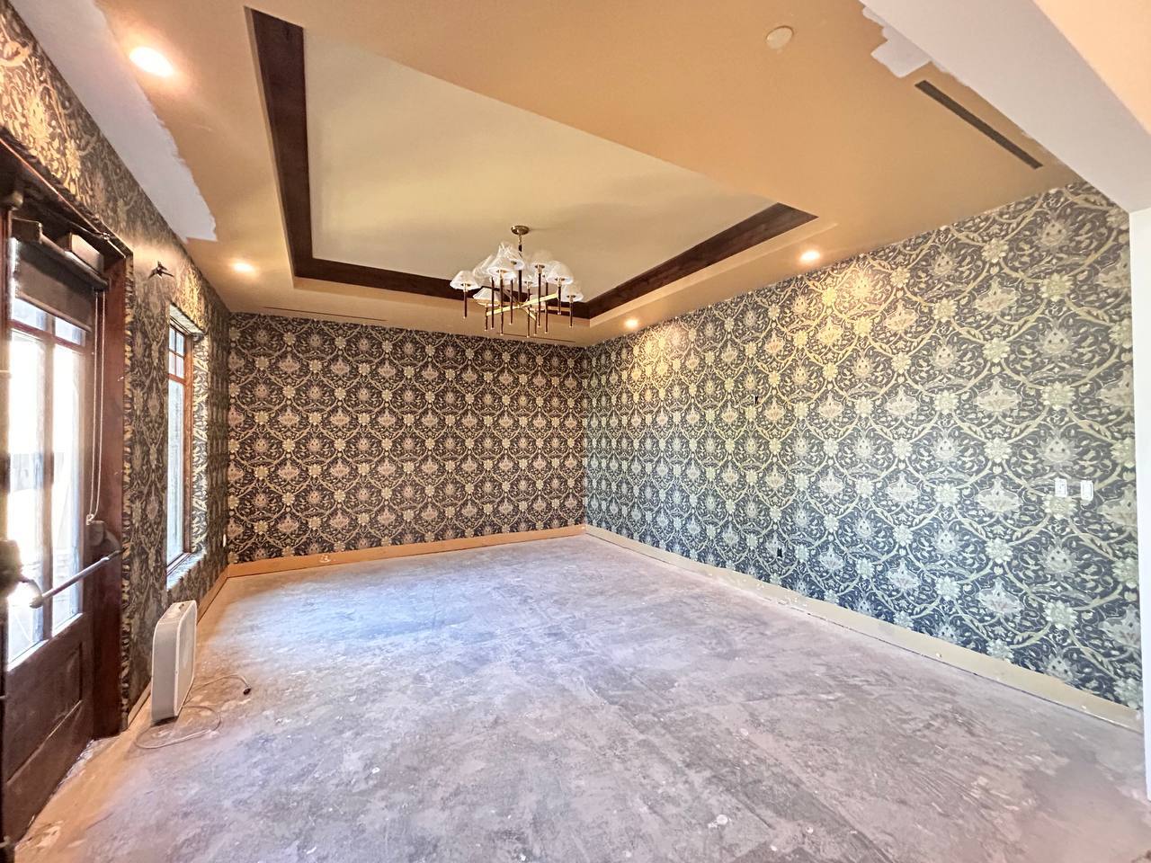 Colorado wallpaper installation featuring botanical design