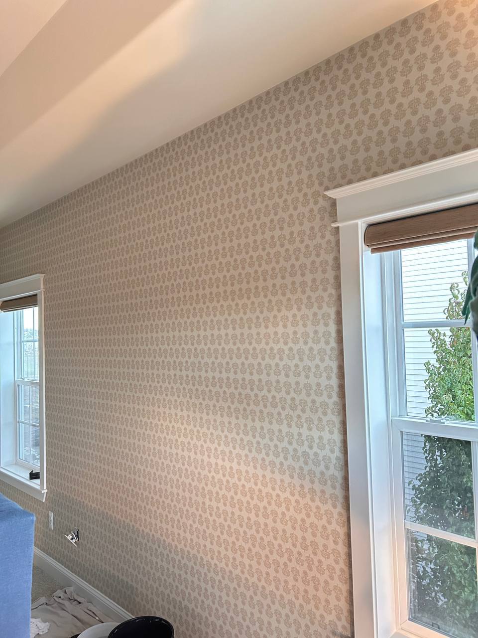 High-quality mural wallpaper applied by experts